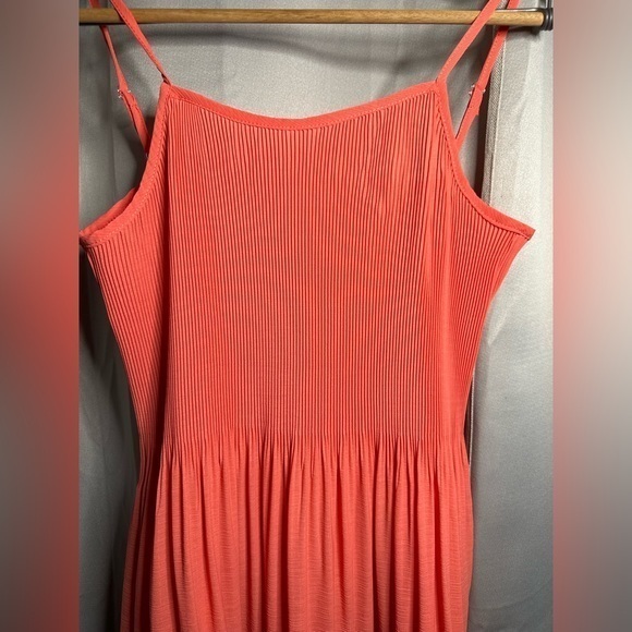 Oddy Small‎ coral - Picture 2 of 4